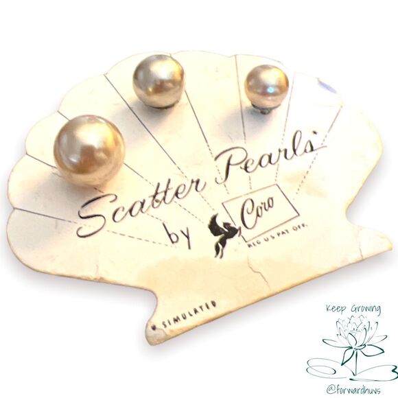 Vintage Coro Scatter Simulated Pearl Set on Original Card - Picture 6 of 8